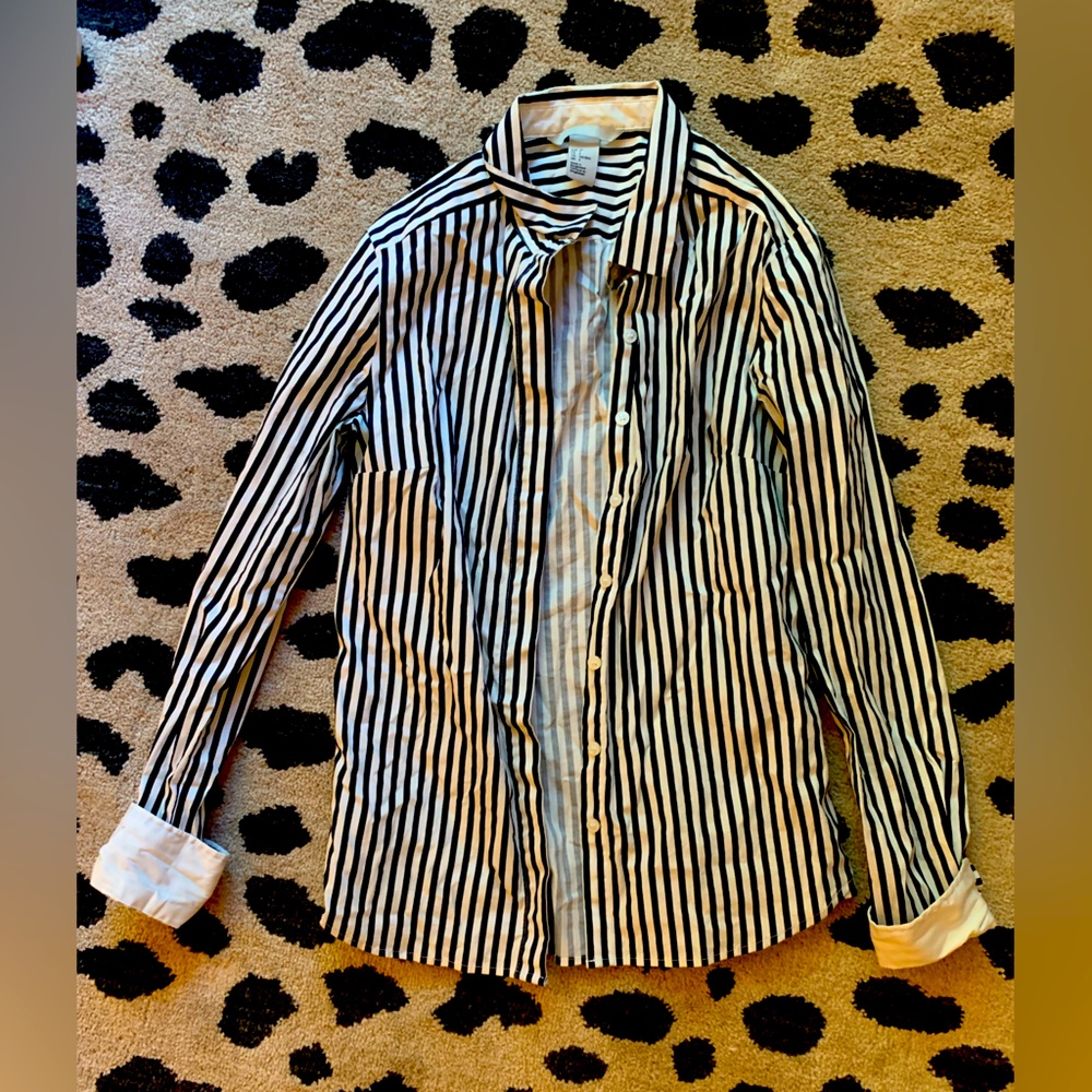 Black and white striped h&m button up